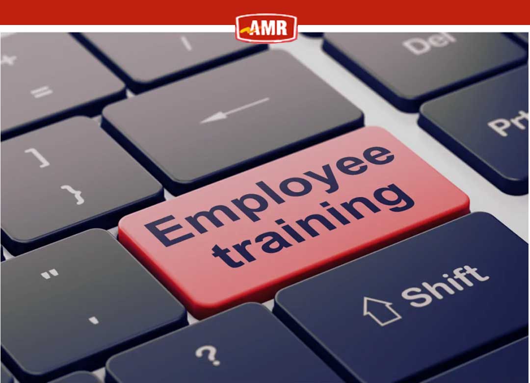 professional mover packing the boxes